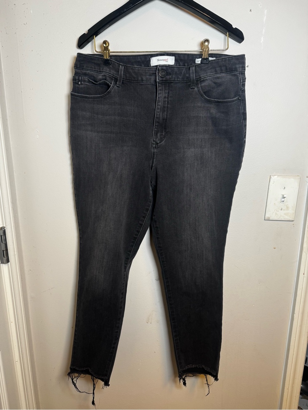 Skinny Girl Dark Grey High-Rise Skinny Ankle Jeans with Raw Hem
